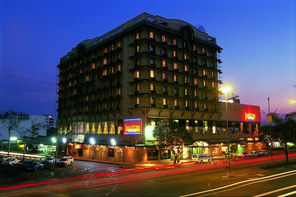 Cresta Jameson Hotel Harare Exterior photo